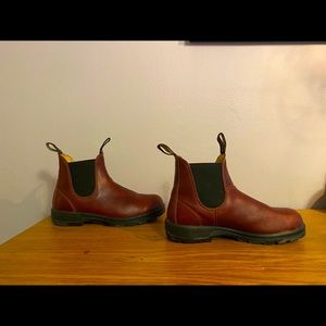 Blundstone, High Top Chelsea Boot- Shiraz, 9 1/2